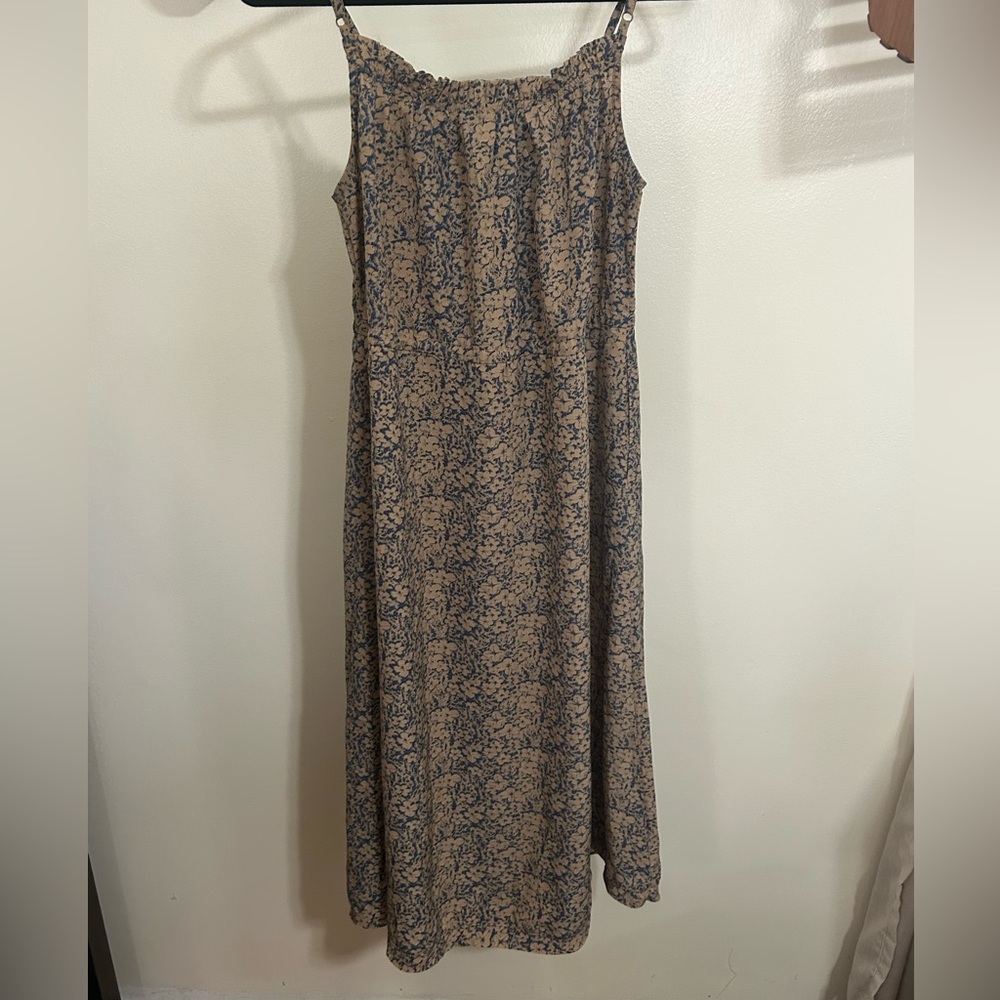 Carly Jean Los Angeles blue and tan Floral Smocked Dress - Picture 3 of 4
